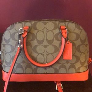 Meet your Posher, Brandi